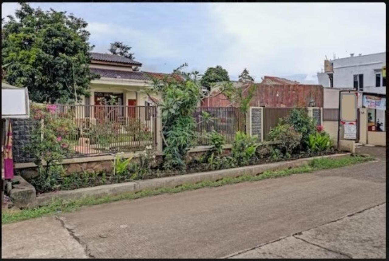 Adinda Homestay Lembang Exteriér fotografie